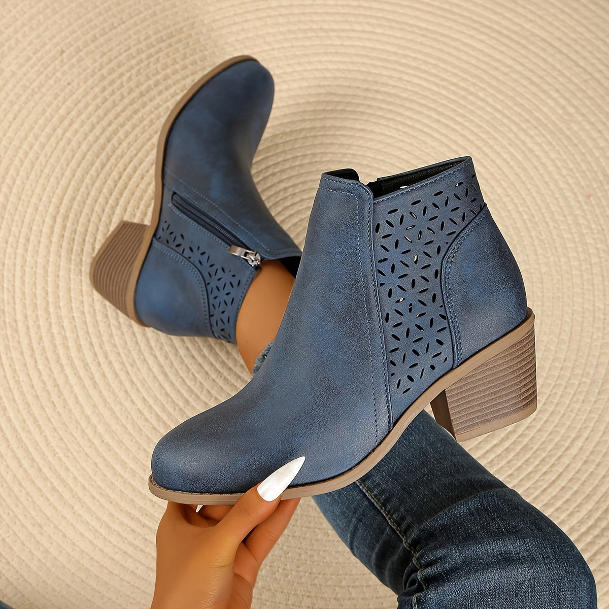 Blue / 12 US | 43 EU