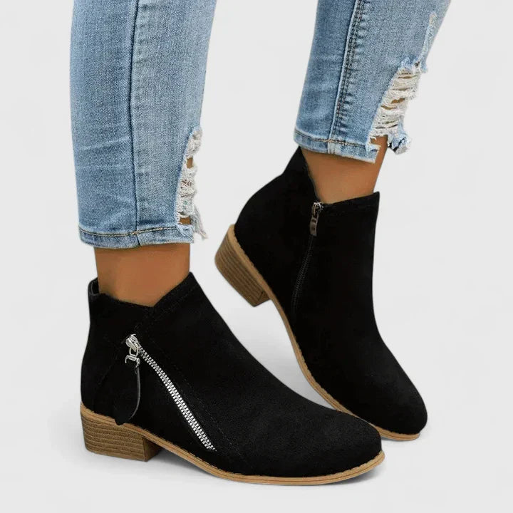 Black / 12 US | 43 EU