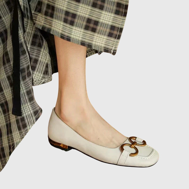 White / 9 US | 40 EU