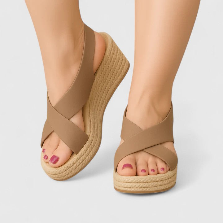 Brown / 7 US | 38 EU