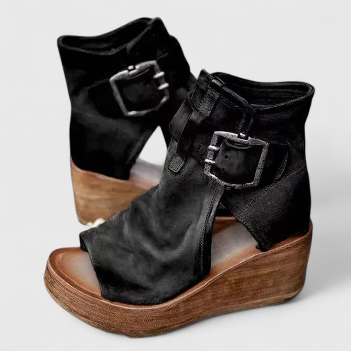 Black / 12 US