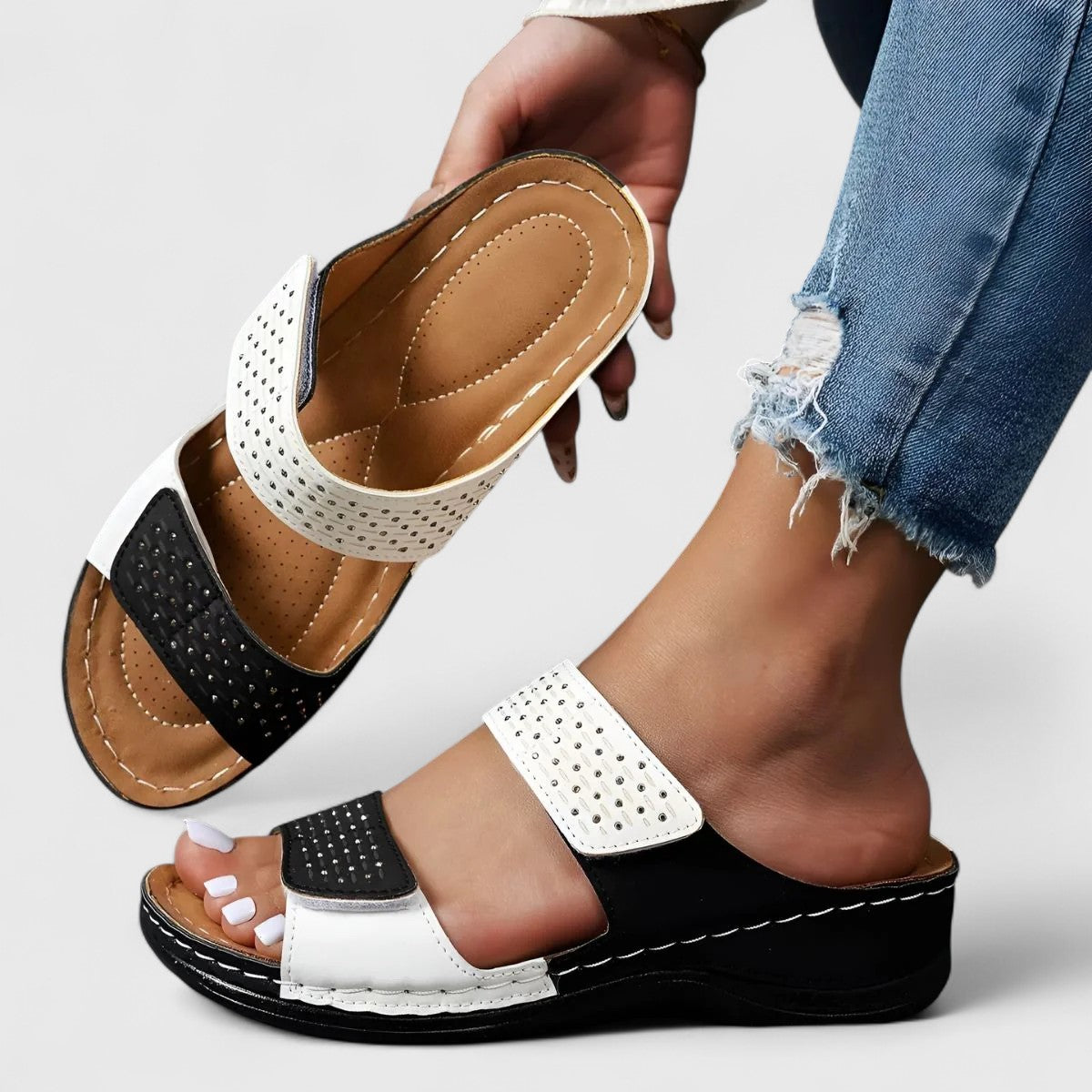 Black White / 8 US | 39 EU
