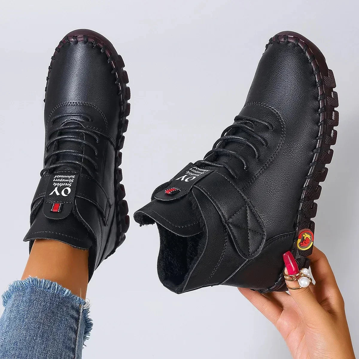Black / 12 US | 43 EU
