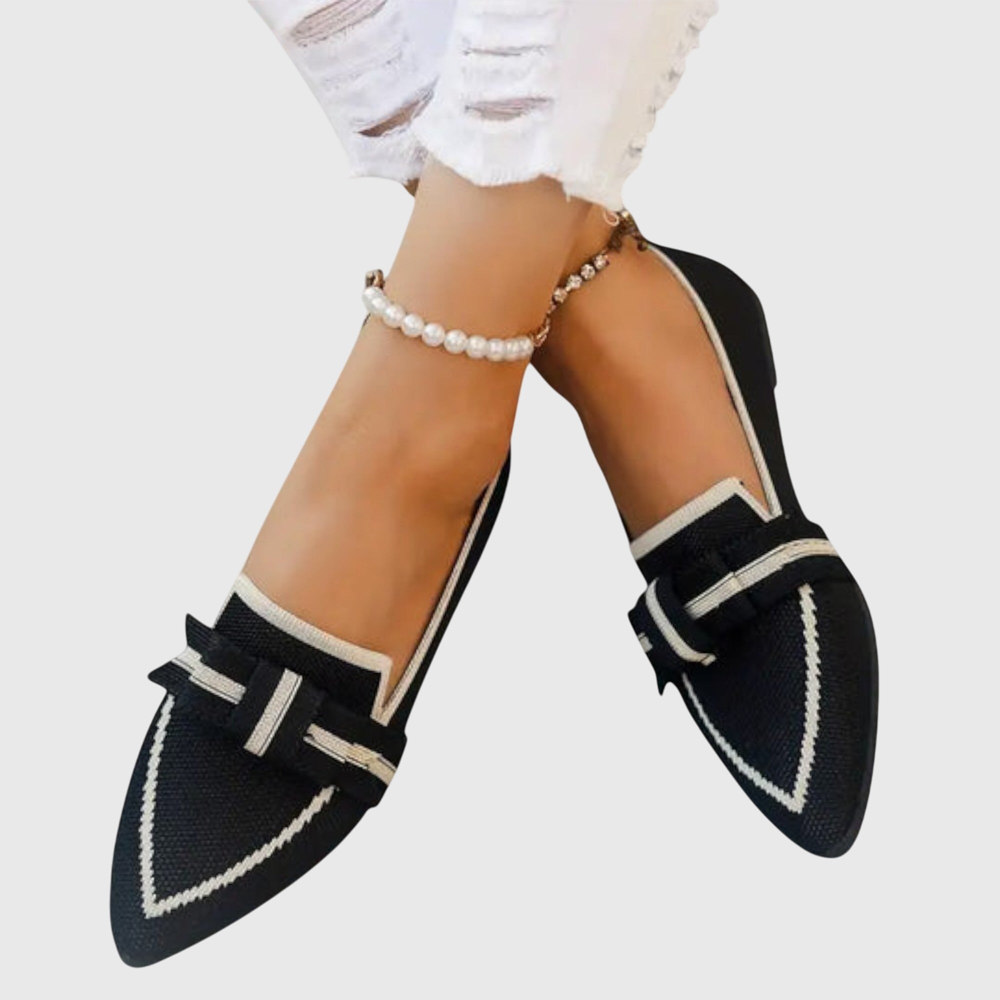 Black / 11