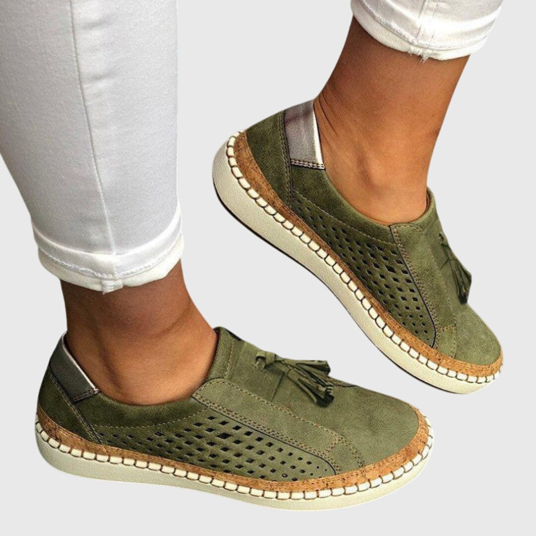 Green / 12 US (43 EU)