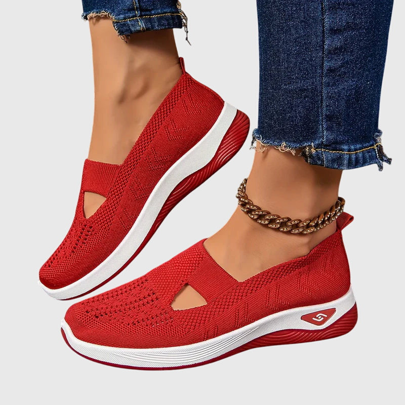 Red / 12 US | 43 EU